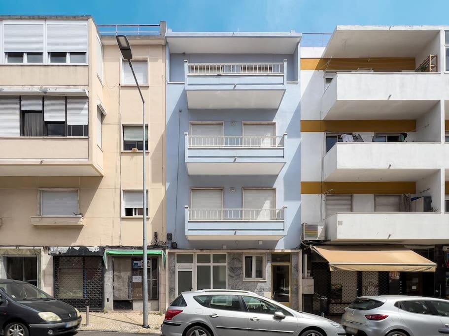 Ferienwohnung Olaias Lisbon 2 Bed Near Metro 2 Exterior foto
