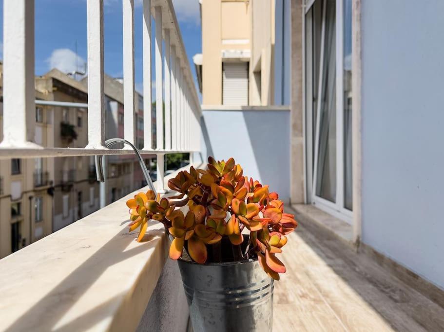 Ferienwohnung Olaias Lisbon 2 Bed Near Metro 2 Exterior foto